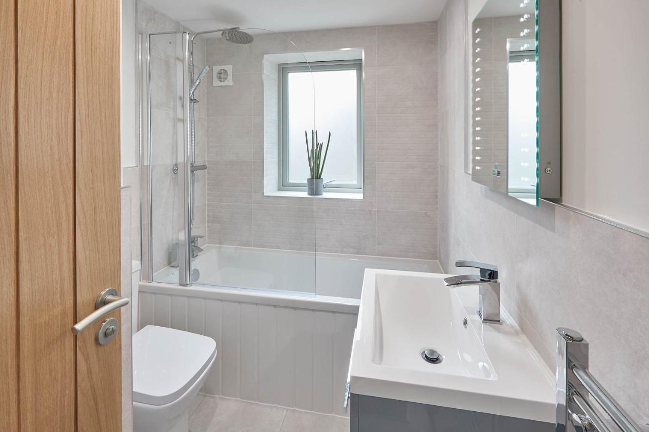 Host & - Coastal Townhouse Holiday home *